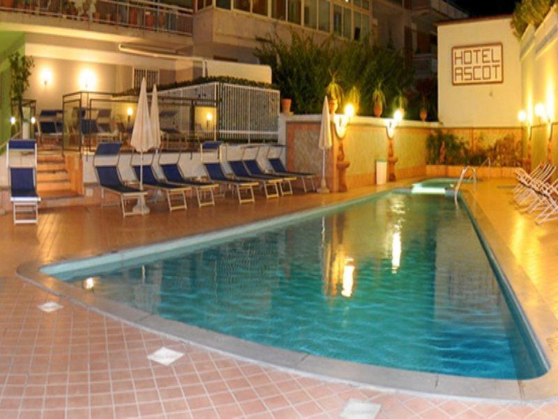 Hotel Ascot Sorrento Exterior photo